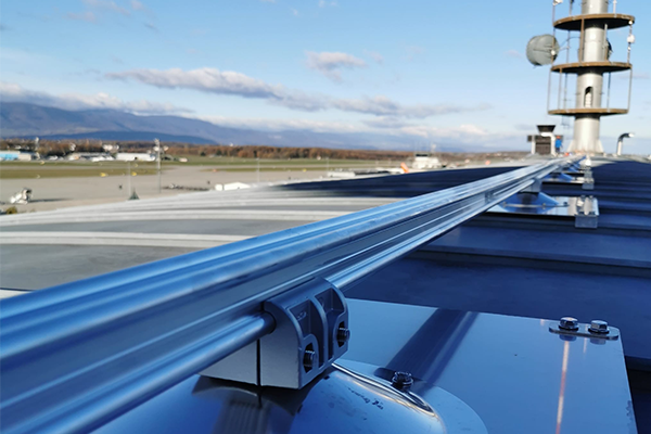 Skyguide Genf - Die Komplette Dachsicherung